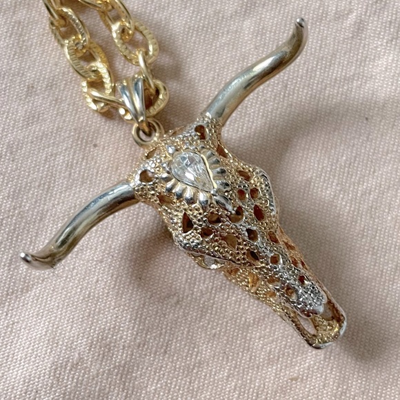 Buffalo Skull Pendant Necklace - Picture 3 of 7